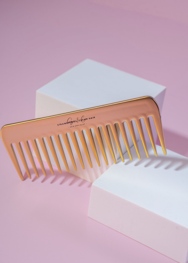 Gold styling Comb