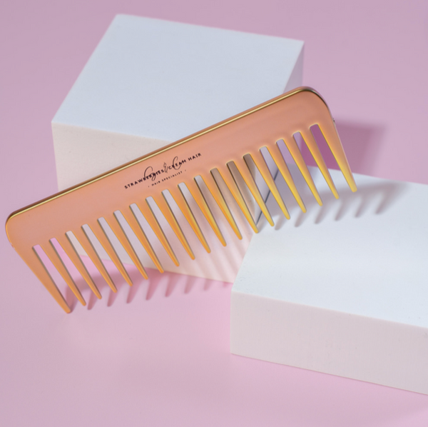 Gold styling Comb